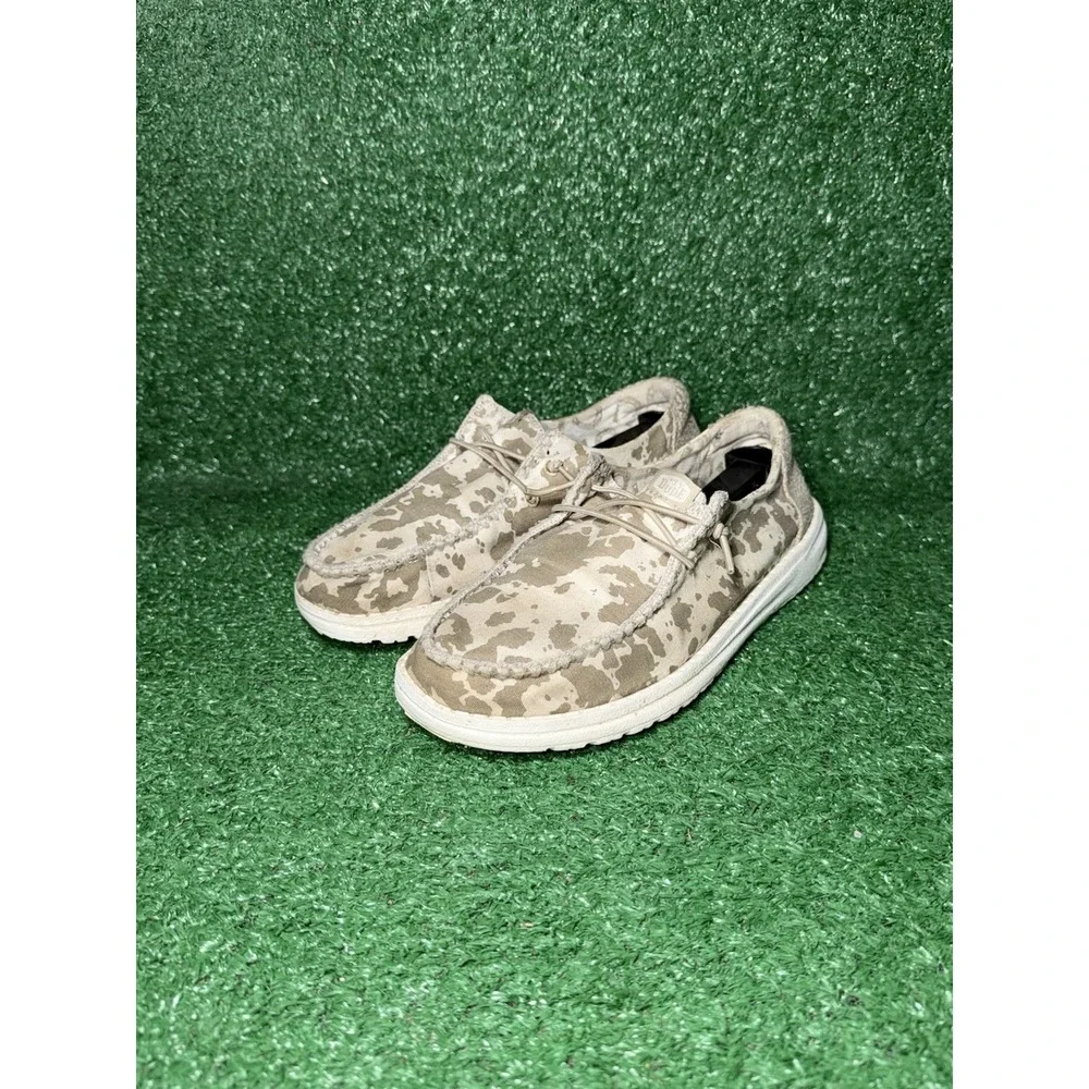 Hey Dude Wendy Womens Size 7 Cow Print Beige White Hippie Comfort Slip On Shoes - Picture 3 of 9